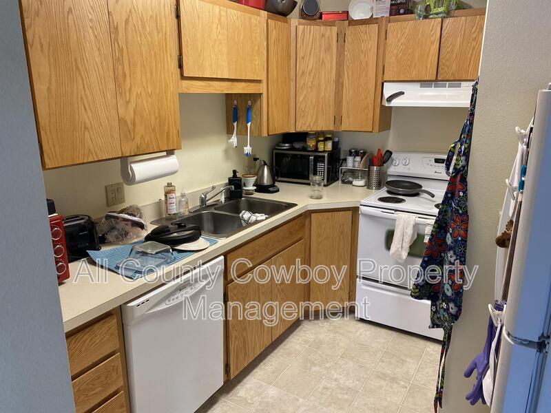 1657 N 5th St in Laramie, WY - Building Photo
