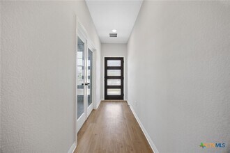 139 Gullivers Dr in Elgin, TX - Building Photo - Building Photo