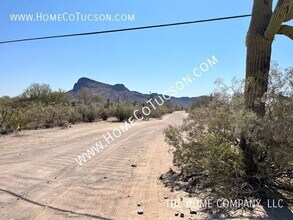 10850 W Ina Rd in Tucson, AZ - Building Photo - Building Photo