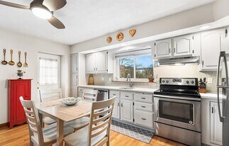 41 S Bremen St in Boston, MA - Building Photo