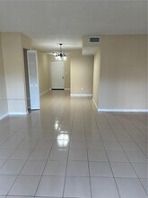 230 NW 87th Ave in Miami, FL - Building Photo - Building Photo