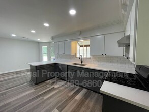 811 S Pleasant Ave in Gonzales, LA - Building Photo - Building Photo