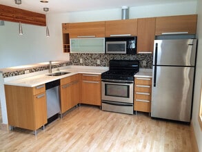 1423 Williamson St in Madison, WI - Building Photo - Building Photo