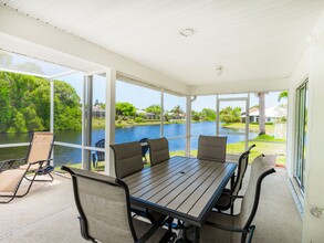 1123 SW Oak Hollow Ct in Palm City, FL - Building Photo - Building Photo