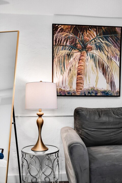 3181 SW 26th St in Miami, FL - Building Photo