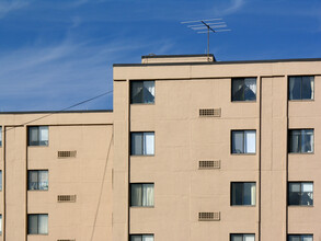 Hinton House in Hinton, WV - Foto de edificio - Building Photo