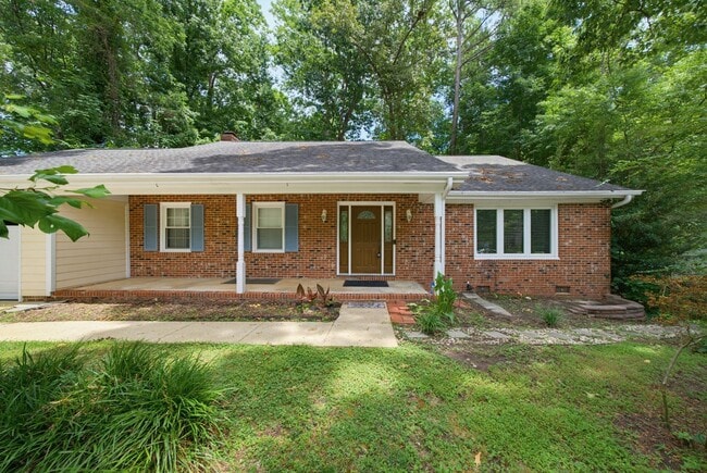 property at 1003 Manchester Dr