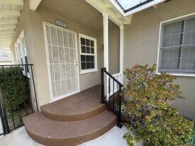 1006-1008 W Glenoaks Blvd in Glendale, CA - Building Photo