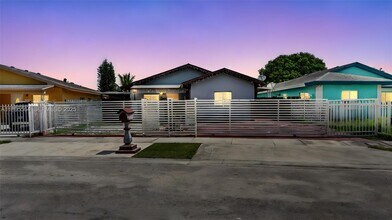 3109 NW 64th St in Miami, FL - Building Photo - Building Photo