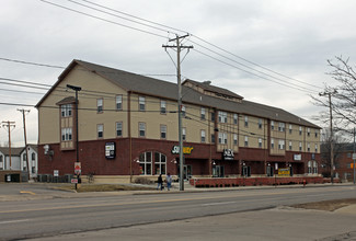 Vivo Toledo in Toledo, OH - Foto de edificio - Building Photo