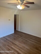 600 1st St-Unit -#2 in Watervliet, NY - Building Photo - Building Photo