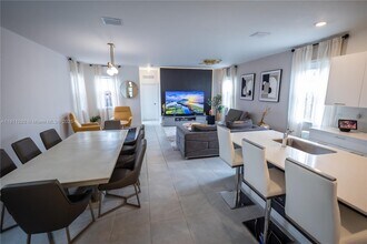 2388 NW 130th Ter in Miami Shores, FL - Building Photo - Building Photo