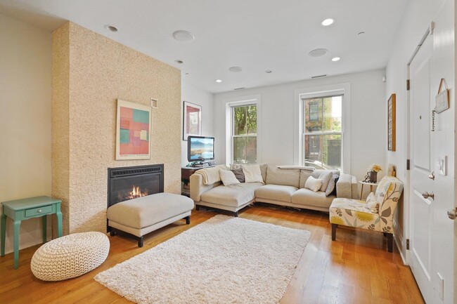 property at 625 Bloomfield St