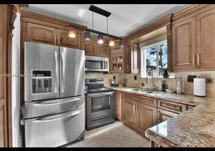 985 NE 33rd Terrace in Homestead, FL - Building Photo - Building Photo