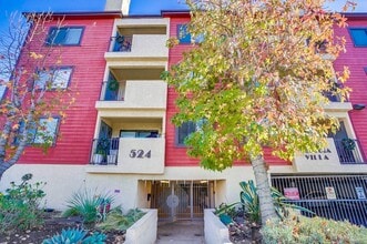 524 Venice Way in Inglewood, CA - Building Photo - Building Photo