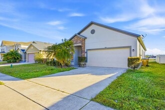 5588 Sycamore Canyon Dr in Kissimmee, FL - Building Photo - Building Photo