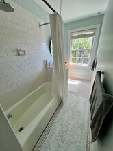 14 Chestnut St, Unit 4 in Boston, MA - Building Photo - Building Photo