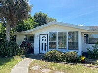 520 Andrews St in Ormond Beach, FL - Building Photo - Building Photo