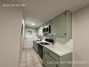 6424 Ricker Rd in Jacksonville, FL - Building Photo - Building Photo