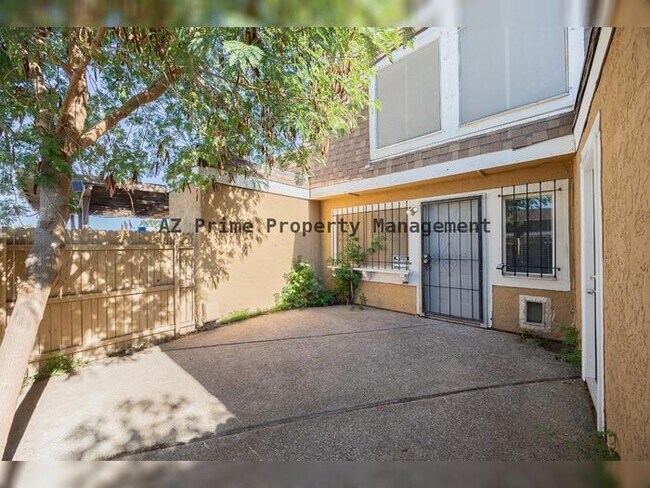 8445 N 34th Ave in Phoenix, AZ - Building Photo - Building Photo