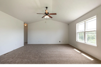 523 Amber Ave in Hollister, MO - Building Photo - Building Photo