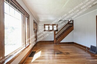 3315 Woodland Ave in Des Moines, IA - Building Photo - Building Photo