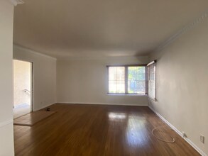 222-228 Idaho Ave, Unit 222-7 in Santa Monica, CA - Building Photo - Building Photo