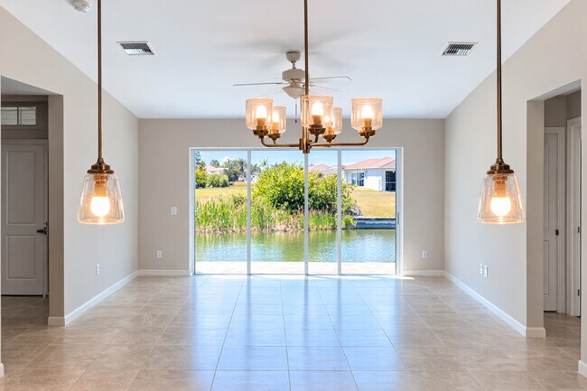 500 NW 20th St in Cape Coral, FL - Building Photo - Building Photo