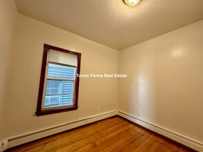 19 Monmouth St, Unit 2 in Boston, MA - Building Photo - Building Photo