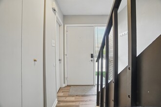 5009 Ashforth Ct in Virginia Beach, VA - Building Photo - Building Photo