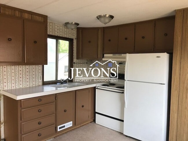 property at 501 Newland Pl