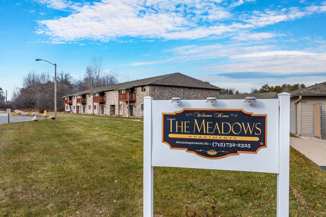 Meadows in Marinette, WI - Foto de edificio