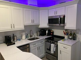 27 Temple St, Unit 4 in Boston, MA - Building Photo