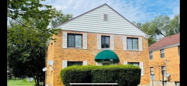 551 Telford Ave, Unit B