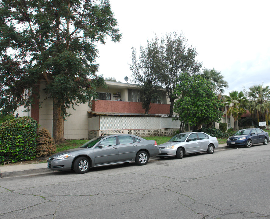 5415 Corteen Place in Valley Village, CA - Building Photo