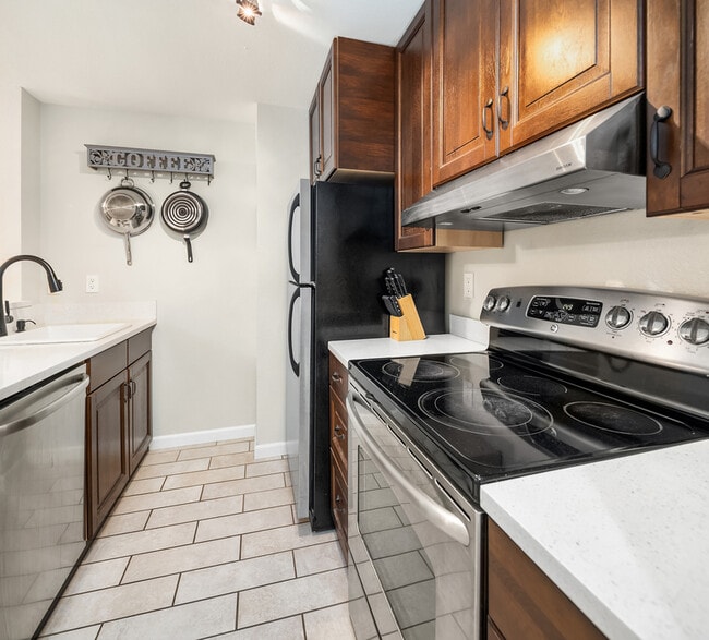 2244 13th Ave W in Seattle, WA - Building Photo - Building Photo