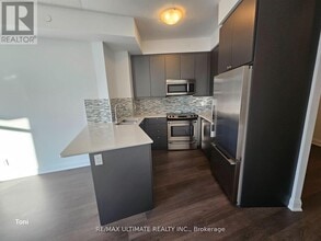 25 Fontenay Ct in Toronto, ON - Building Photo - Building Photo