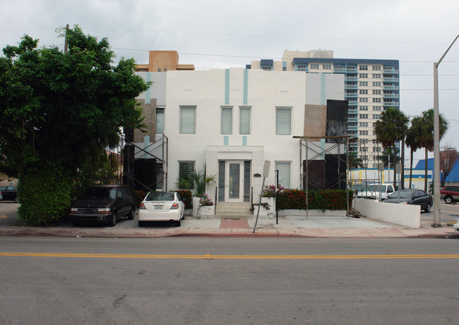 6953 Harding Ave in Miami Beach, FL - Foto de edificio - Building Photo