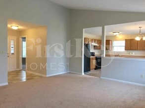 11521 Stoeppelwerth Dr, Unit B-306 in Indianapolis, IN - Building Photo - Building Photo