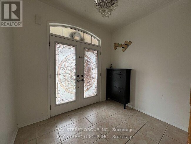 11 Wyper Square in Toronto, ON - Building Photo - Building Photo