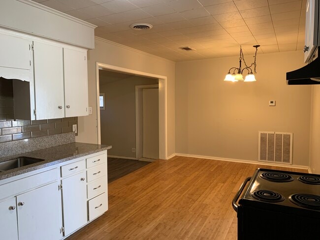 816 1st St in La Marque, TX - Building Photo - Building Photo