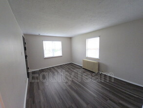 33 Gahl Terrace in Reading, OH - Building Photo - Building Photo
