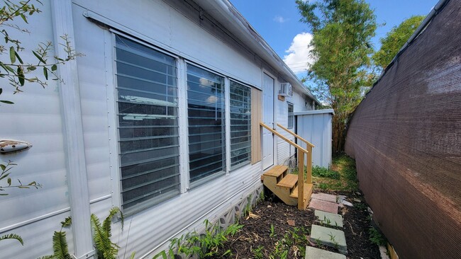 603 49th Ave Terrace W in Bradenton, FL - Building Photo - Building Photo
