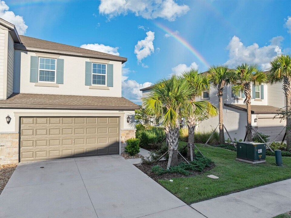 10376 Lavender Aster Trl in San Antonio, FL - Building Photo