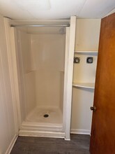 107 Munch Dr in Henryville, PA - Building Photo - Building Photo