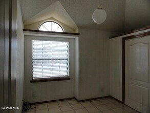1109 Desierto Seco Dr in El Paso, TX - Building Photo - Building Photo