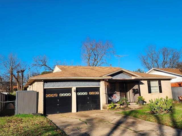 8715 Fairhaven Ln in Dallas, TX - Building Photo