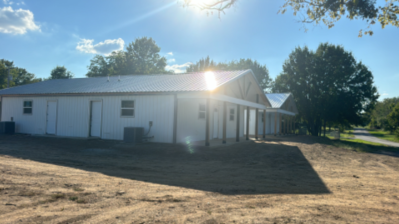 707 E Knisley Ave in Checotah, OK - Building Photo