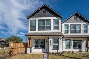 4209 McKinney St in Houston, TX - Building Photo