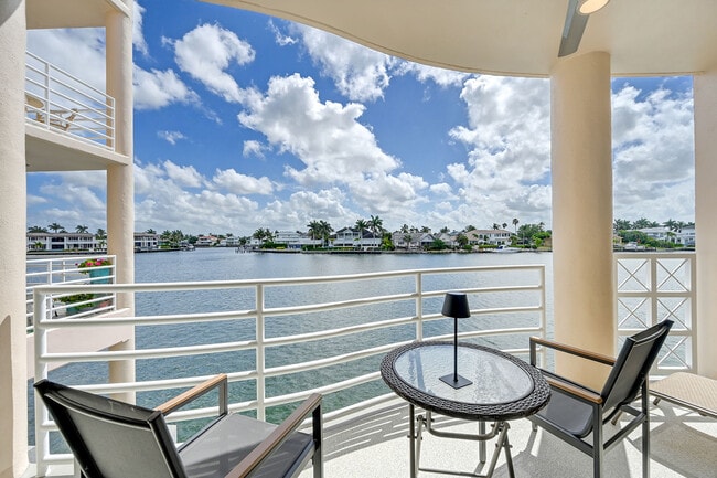 property at 4530 Gulf Shore Blvd N